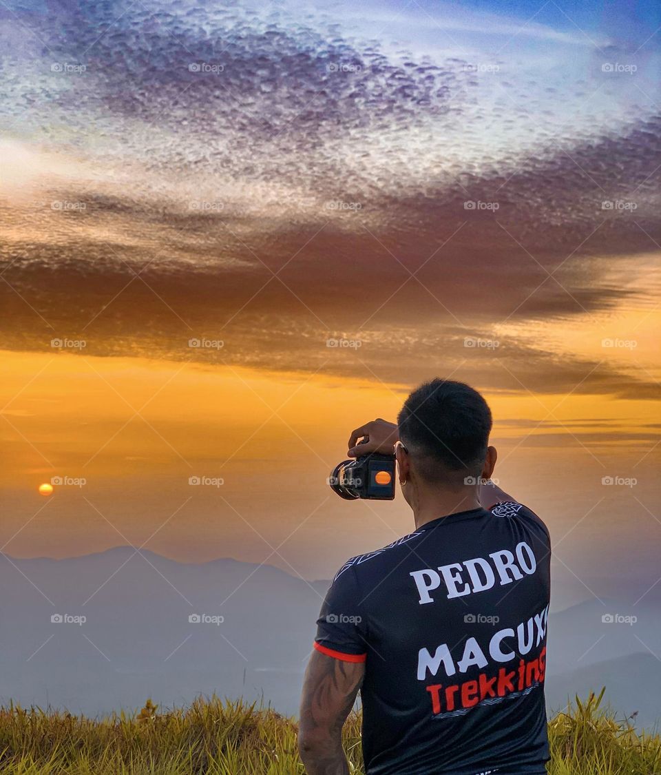 Um pôr do sol lindo 