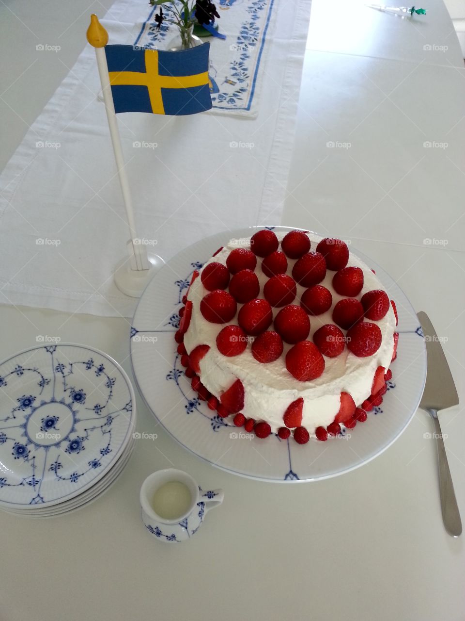 Strawberry cake
