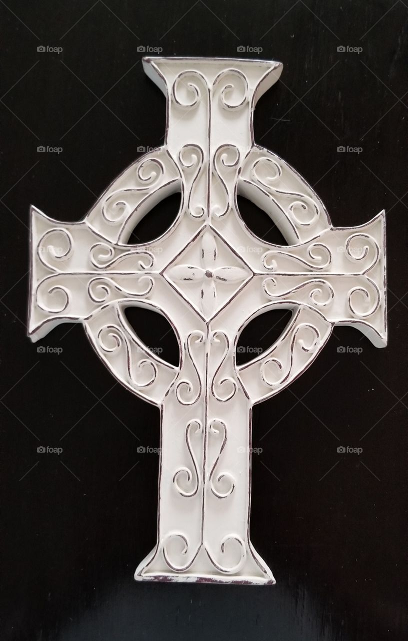 white Celtic cross