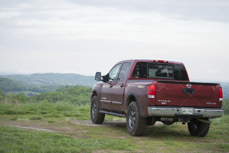 drive to the top . driving my truck to top of overlook no trails 