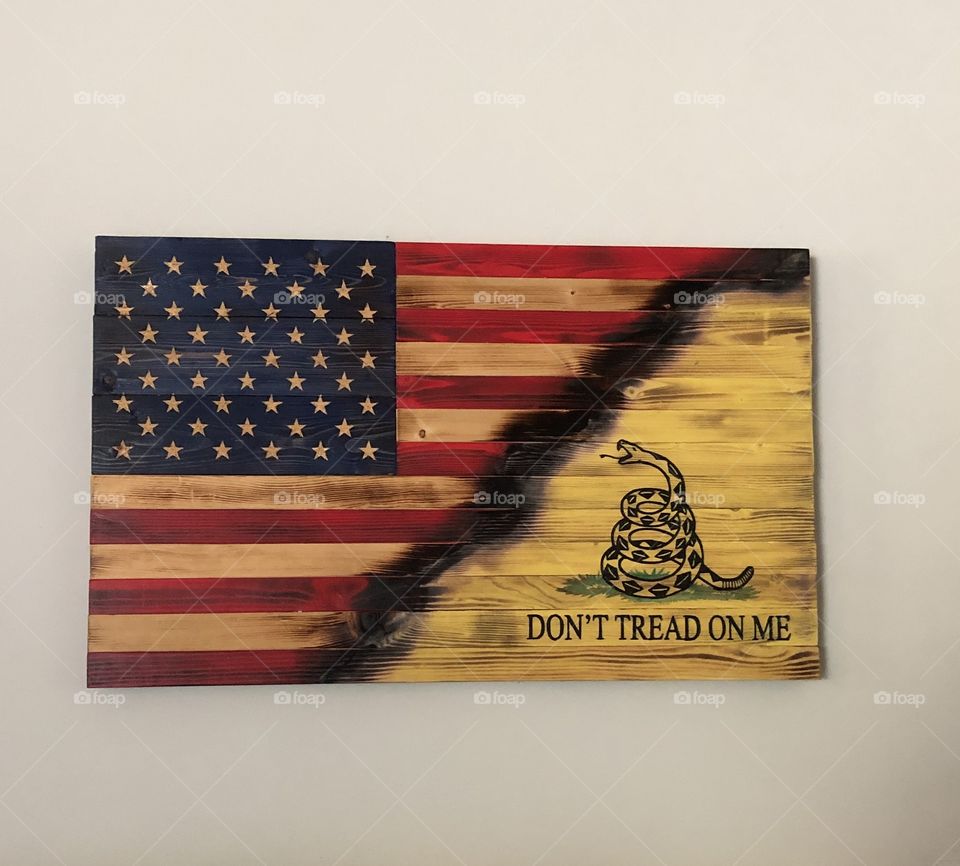 Don’t tread on me Wood handcrafted sign 