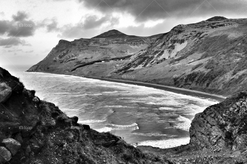 landscape sky white black by Fotofleeby