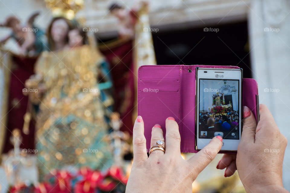 Religion smartphone picture