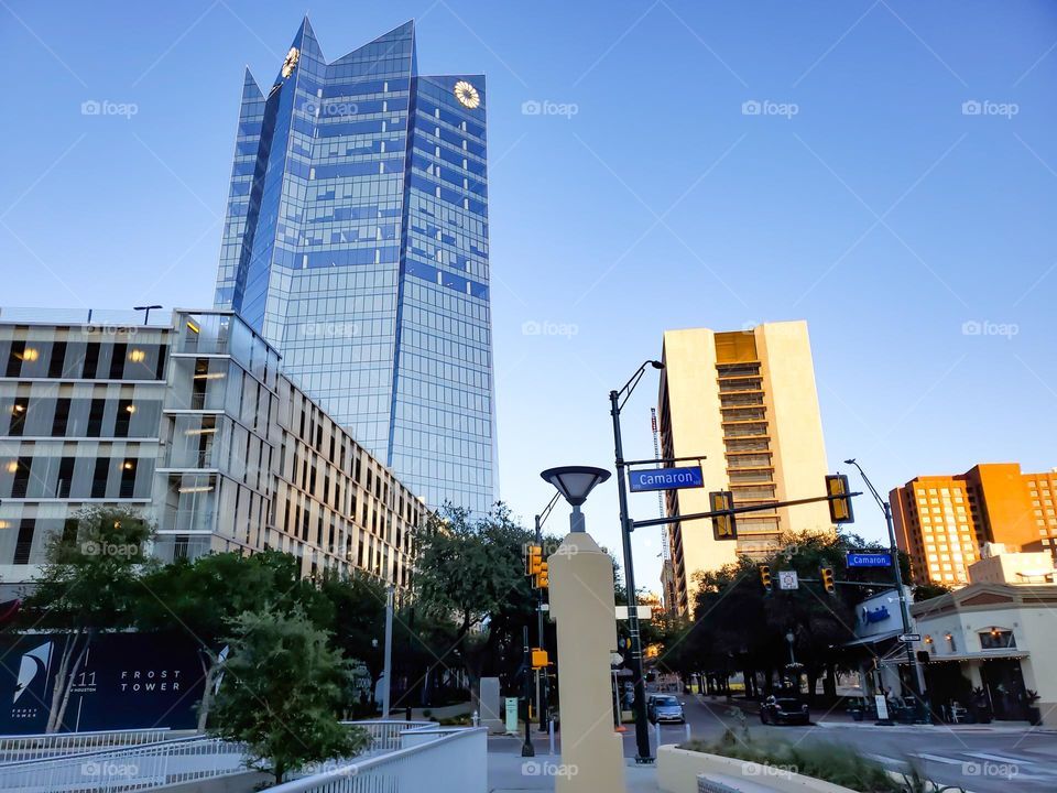 The iconic 23 story skyscraper known as the Frost Tower, was designed by world renowned Architect Pelli Clarke Pelli.