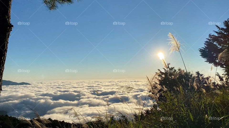 Beautiful natural landscape of mountains and sea of clouds