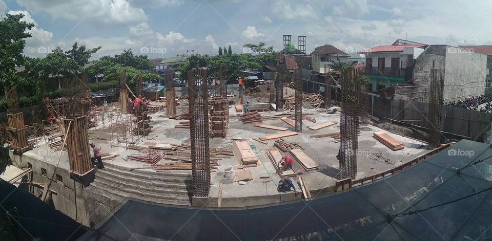University of AMIKOM Yogyakarta construct a building.