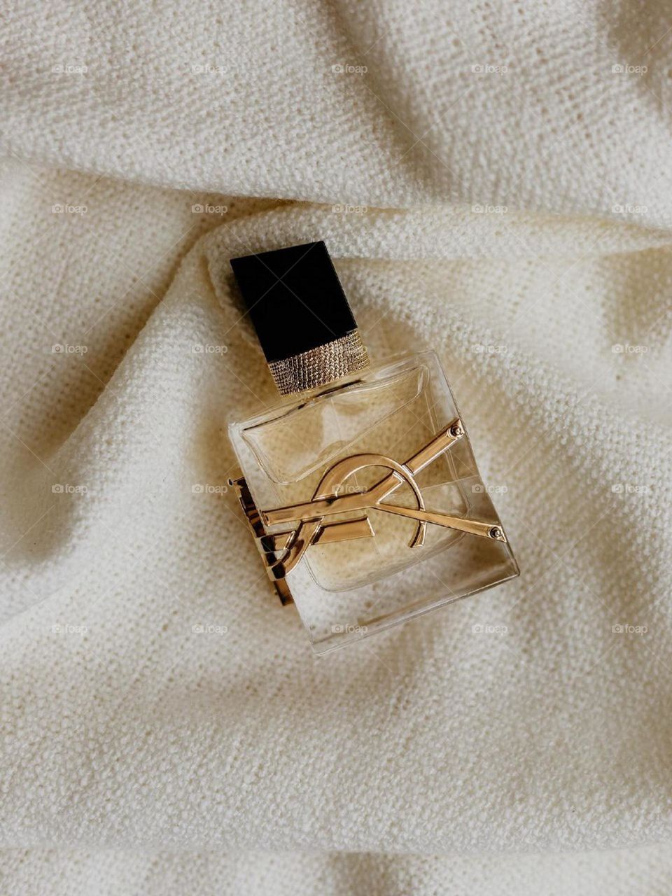 I m not complete without my perfume, always take it with me in vacations and everywhere