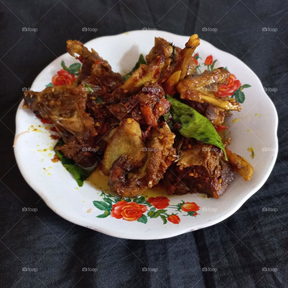 This is a dove meat dish that is ready to be served