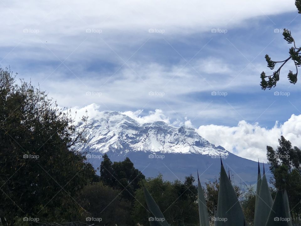 Volcán Chimborazo EC el lugar más alejado del centro de la tierra y el más cercano al sol 🗻