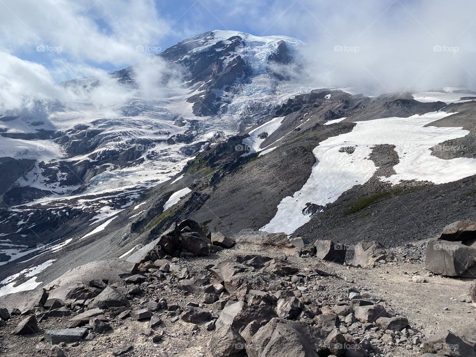 Mount Rainier clearing the clouds, USA