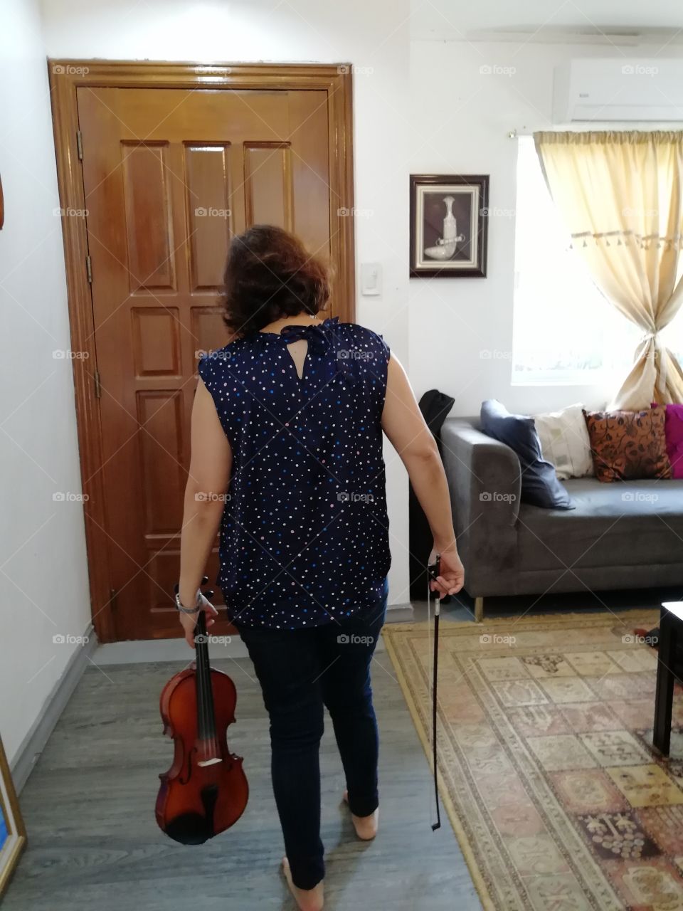 Learning how to play the violin