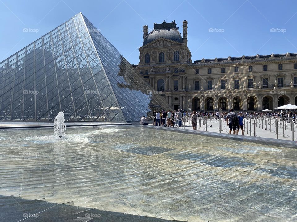 The Louvre and the Sun are a great combination 