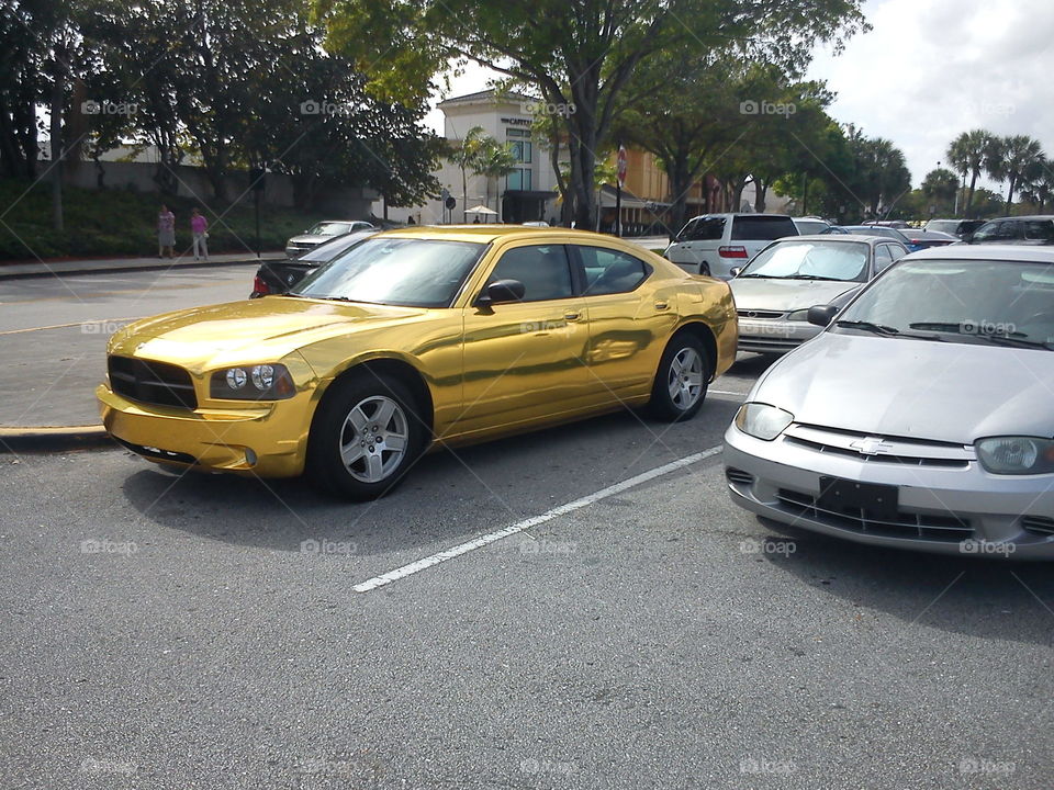 golden car