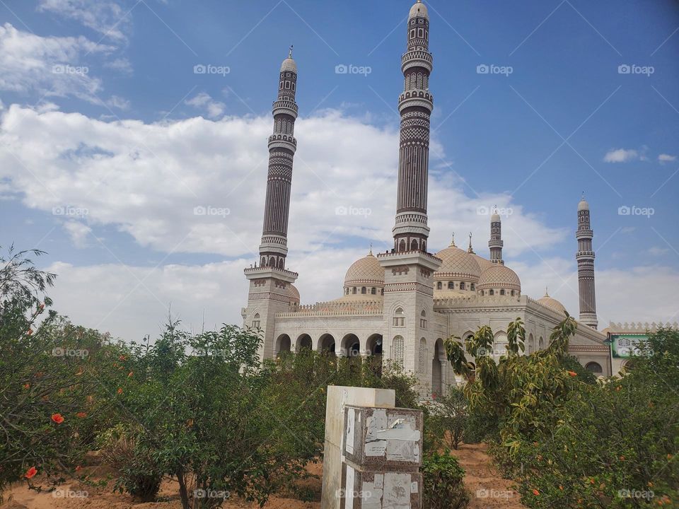 Glory be to God, the magnificent and picturesque view and the natural green trees are a view that is nothing more wonderful than it