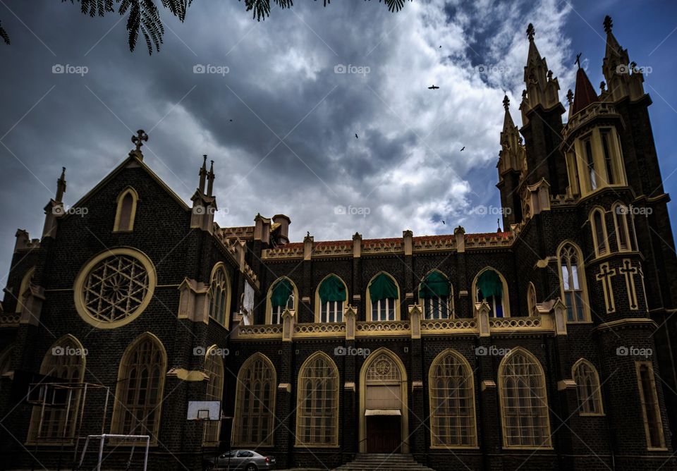 Gloria Church (Portuguese: Nossa Senhora de Gloria) is built in 1911-13 on one of the oldest Roman Catholic church sites in Mumbai