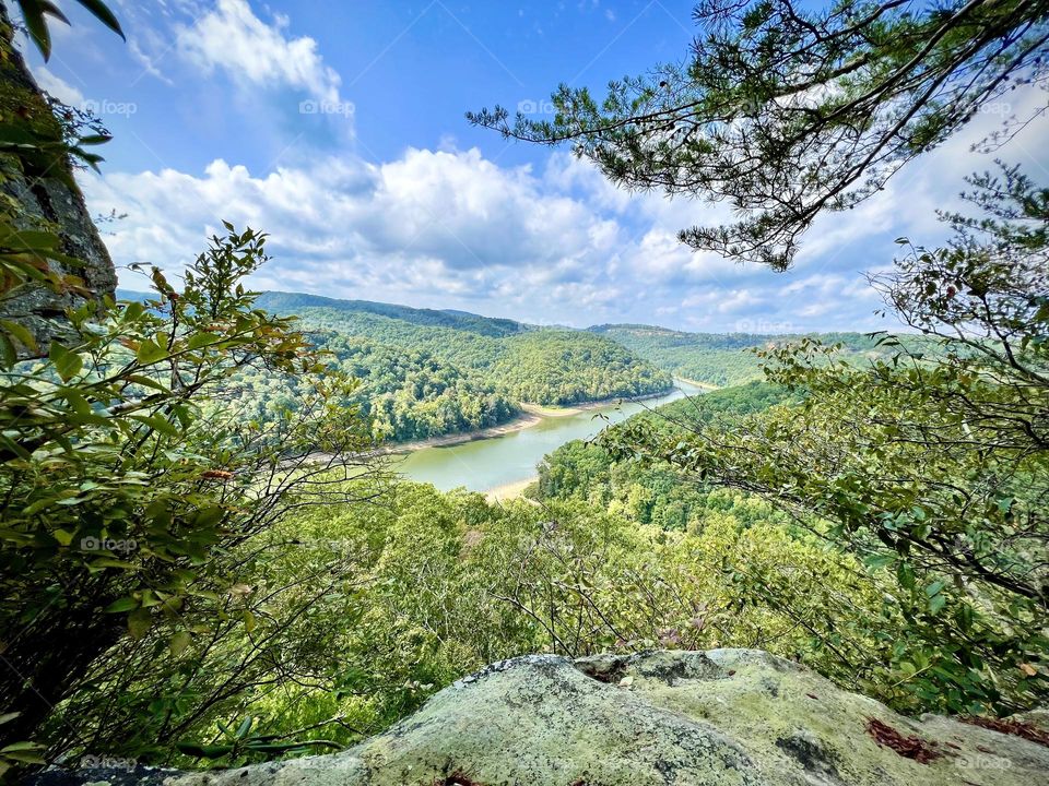 Beautiful sunny day view of Kentucky mountains 