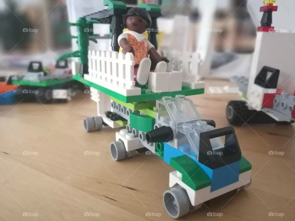 toys