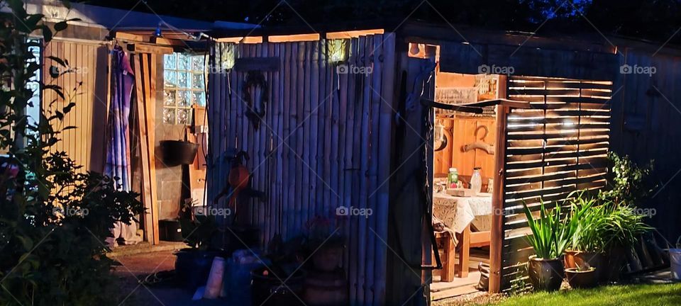 “Ron’s Whiskey Lounge” is a private club where people gather to sit and enjoy conversation as well as whiskey and other alcoholic beverages as well. 2023. Hypnotic Productions