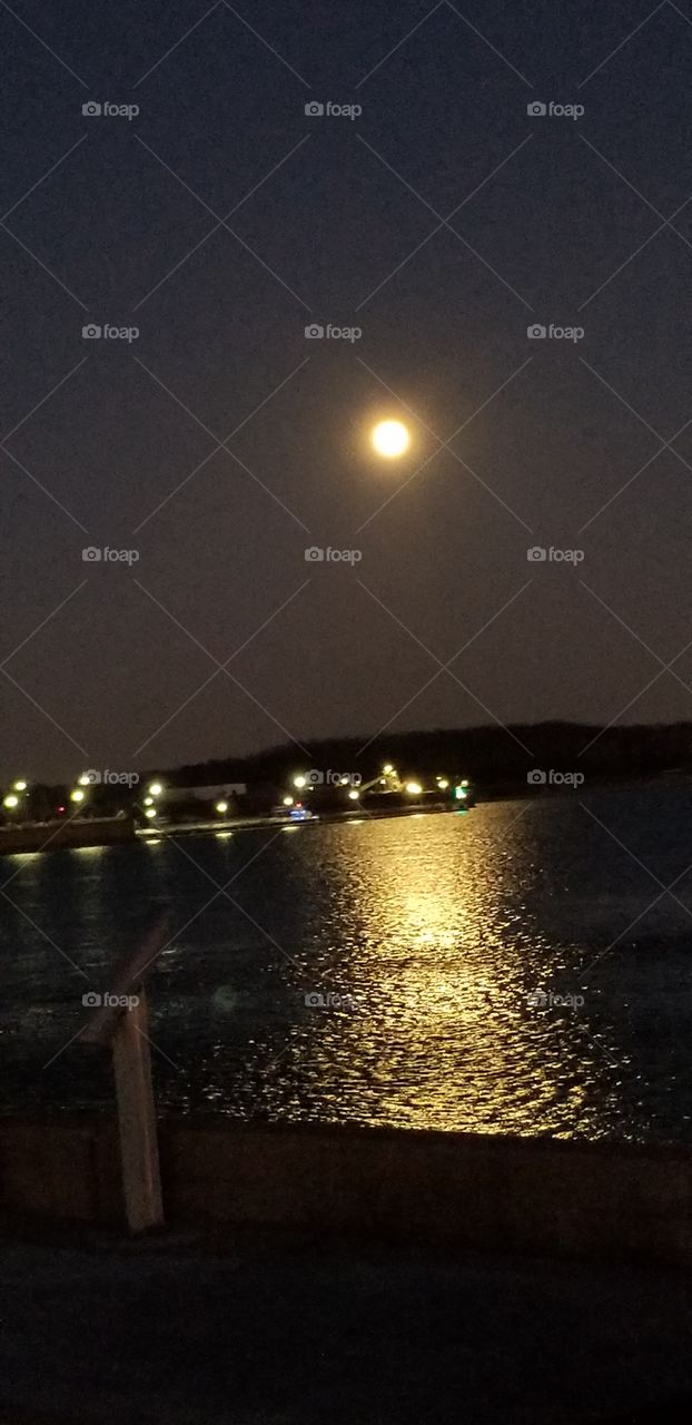 Moon Reflection on the Kentucky Lake