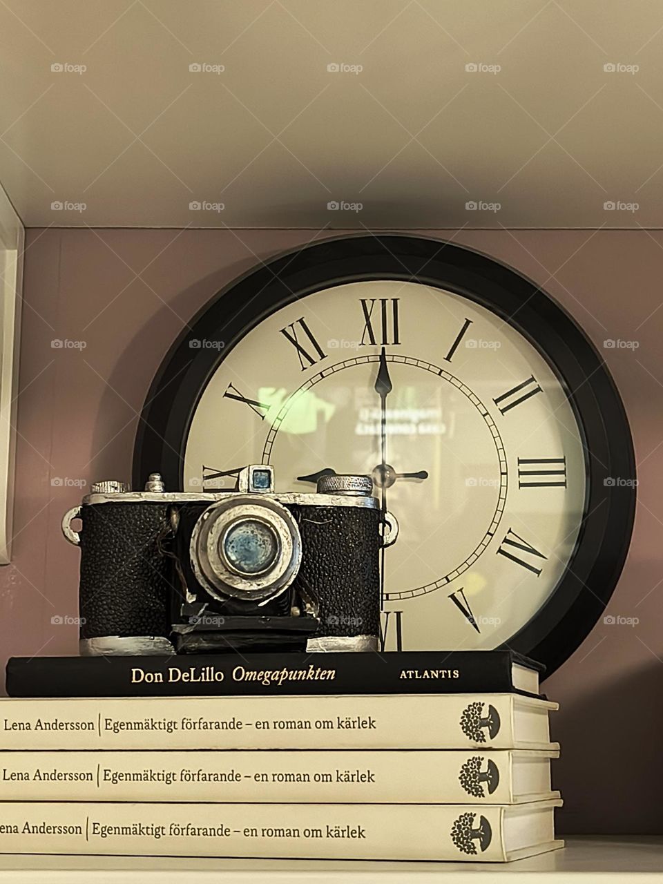 Tick-tock and images