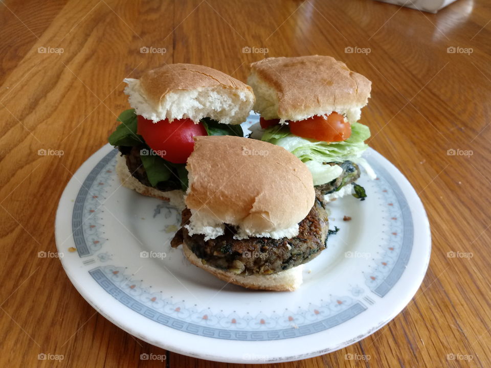 These were some bean sprout sliders I made the other day. I tried out different toppings on them as well. Plain, lettuce and tomato, and pepper and spinach.