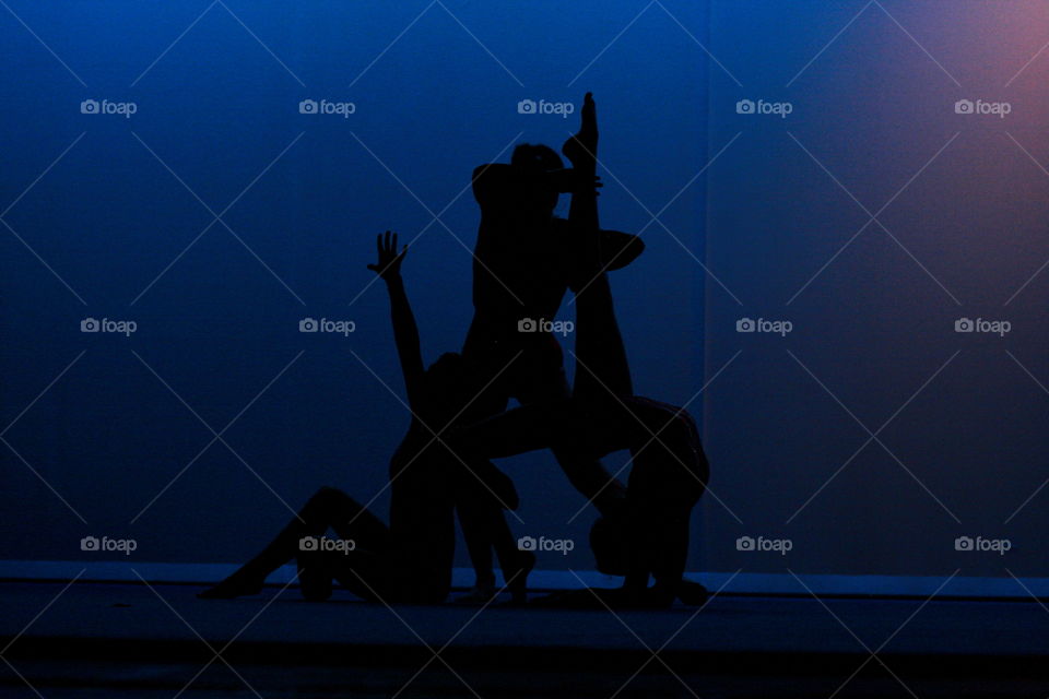 Performance in Silhouette 