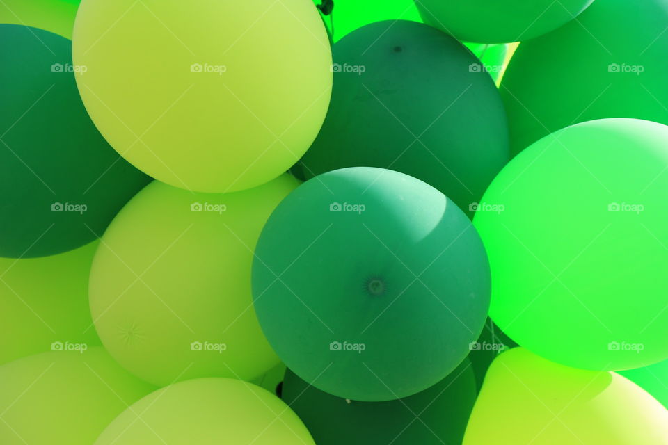 Зелёные шары