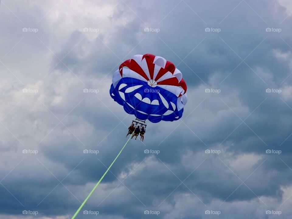 Parasailing 