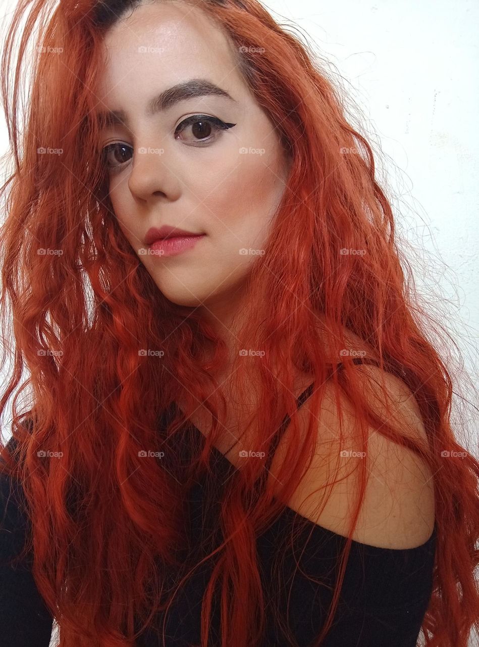 garota ruiva