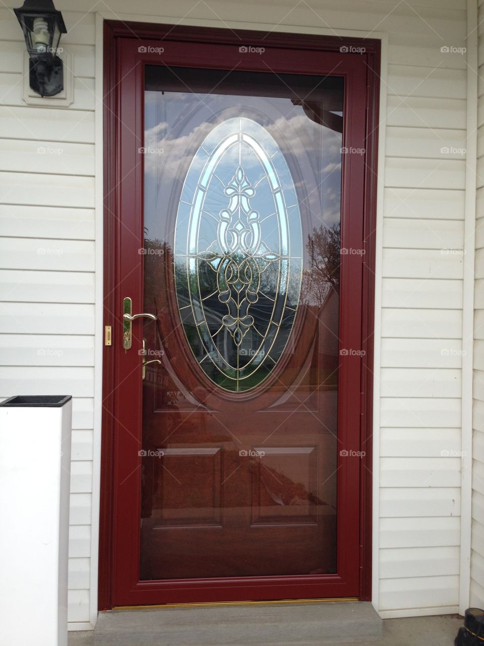 Entry door storm door