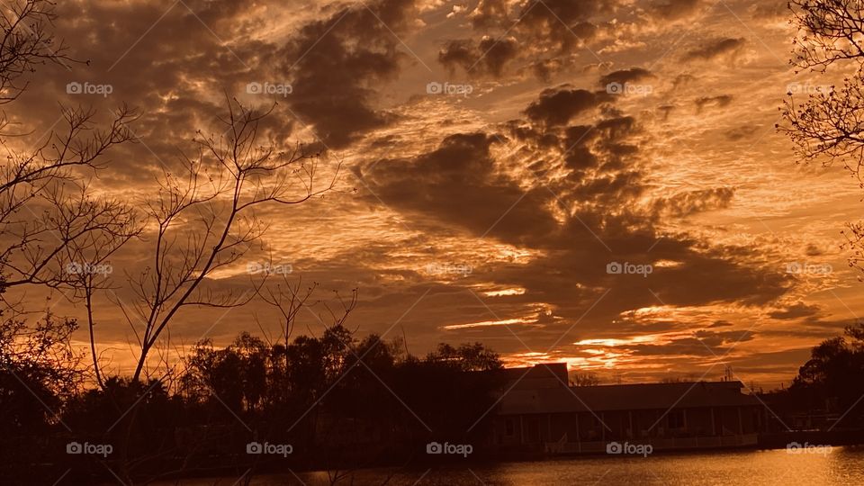 Not even close to the spot I want to be for the evening shoot and filtered clouds with the bright sun slivered through the high clouds. 