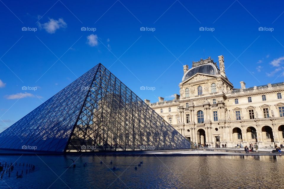 Glass pyramid at the Louvre, Paris 