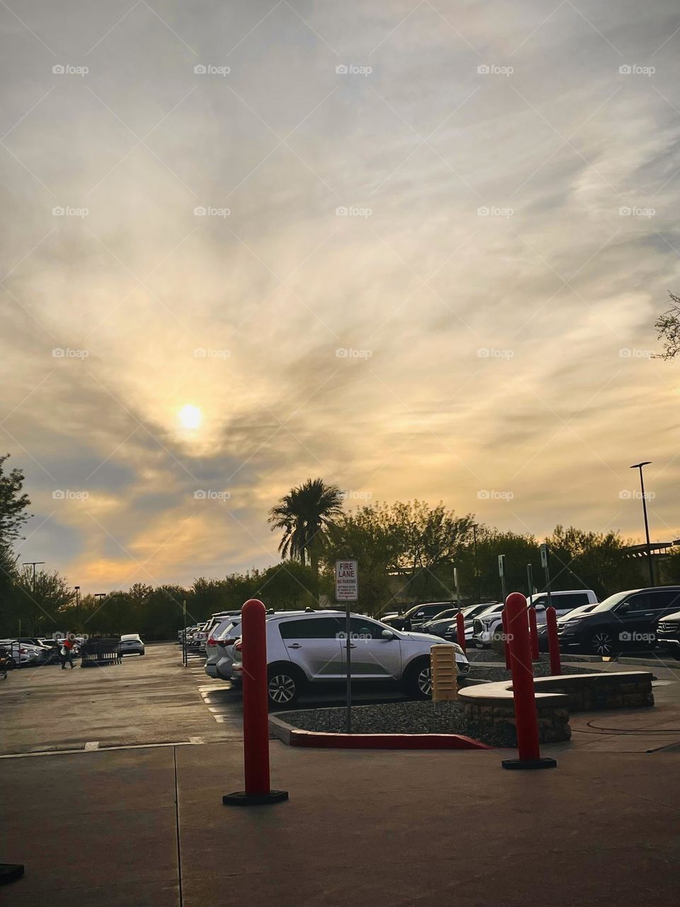 Clicked this during my quick evening stroll at Costco (W Galleria Way).