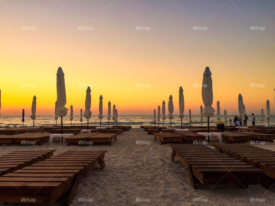 Symmetrical beach