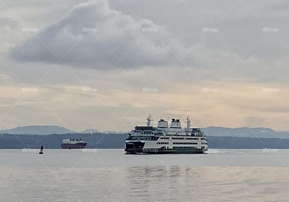 Ferry coming in for a pick up