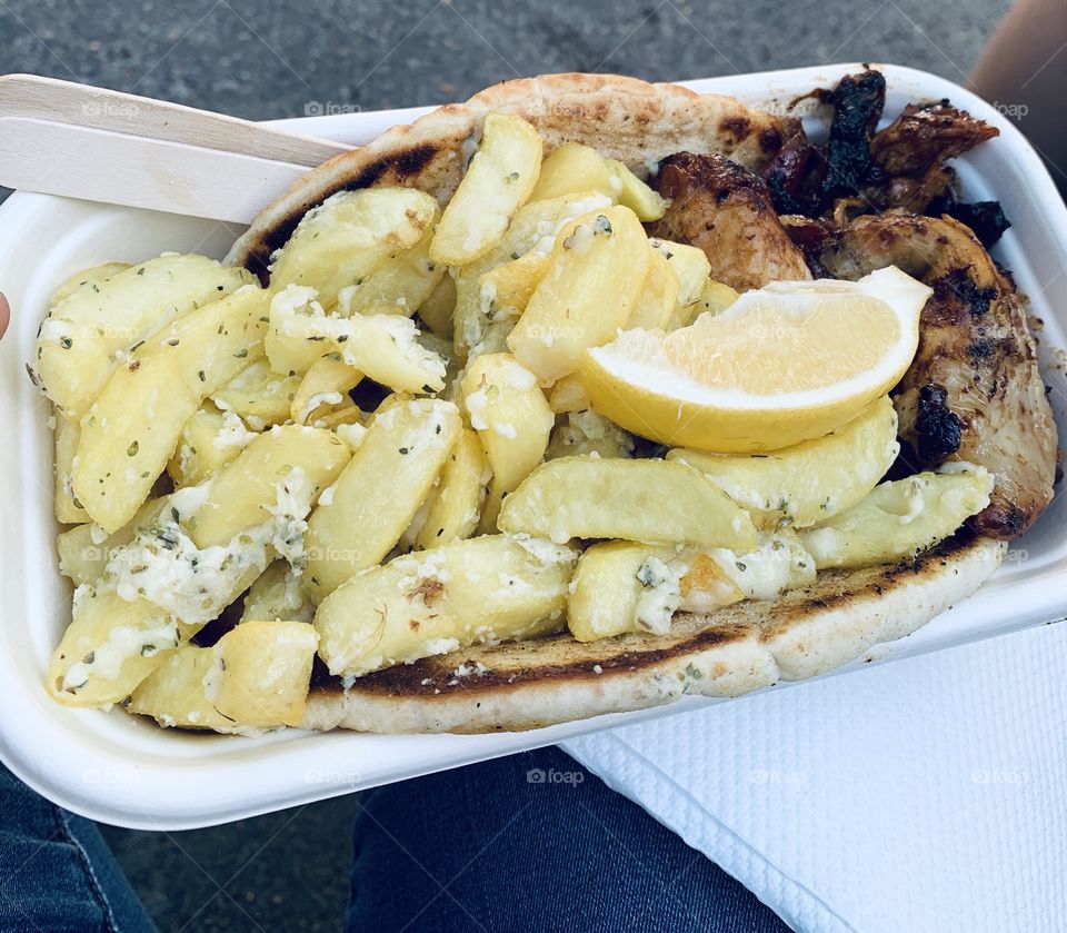 When life gives you an open souvlaki ...... EAT IT 😍
