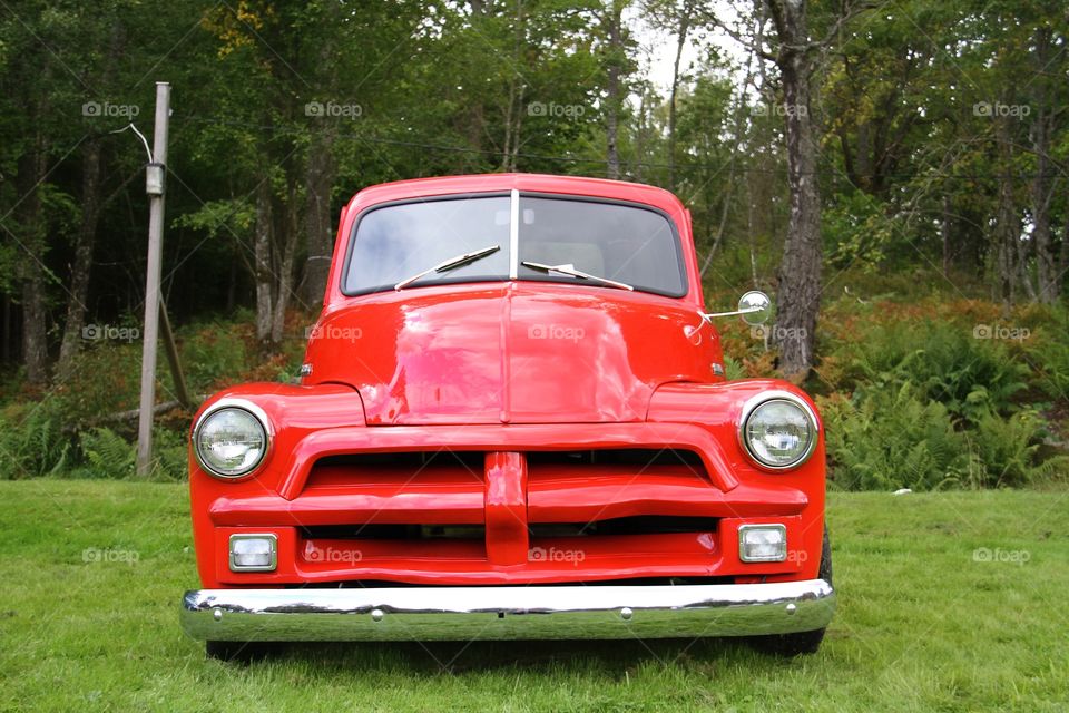 Red Chevrolet pickup 1952
