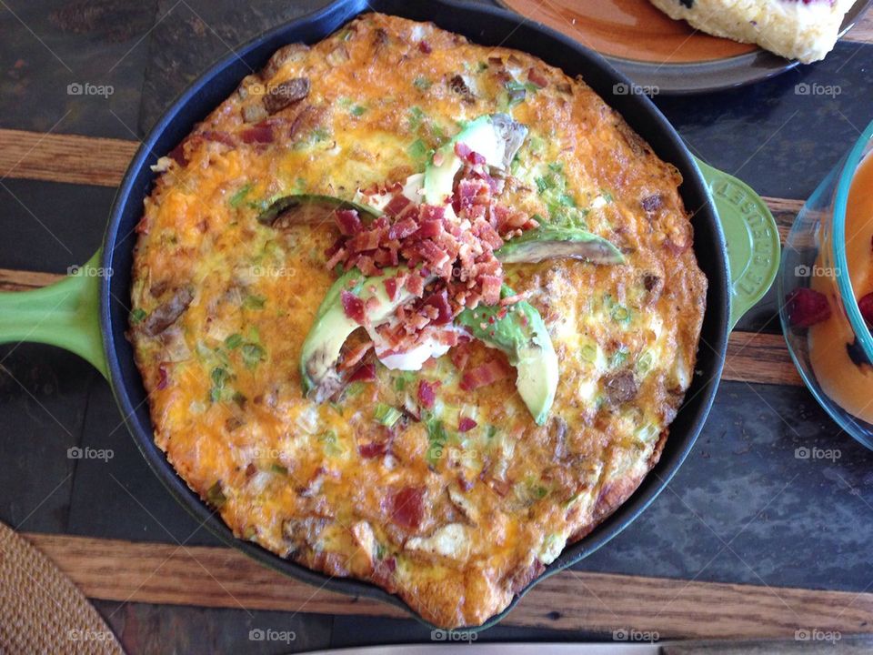 Cheddar bacon avocado frittata 