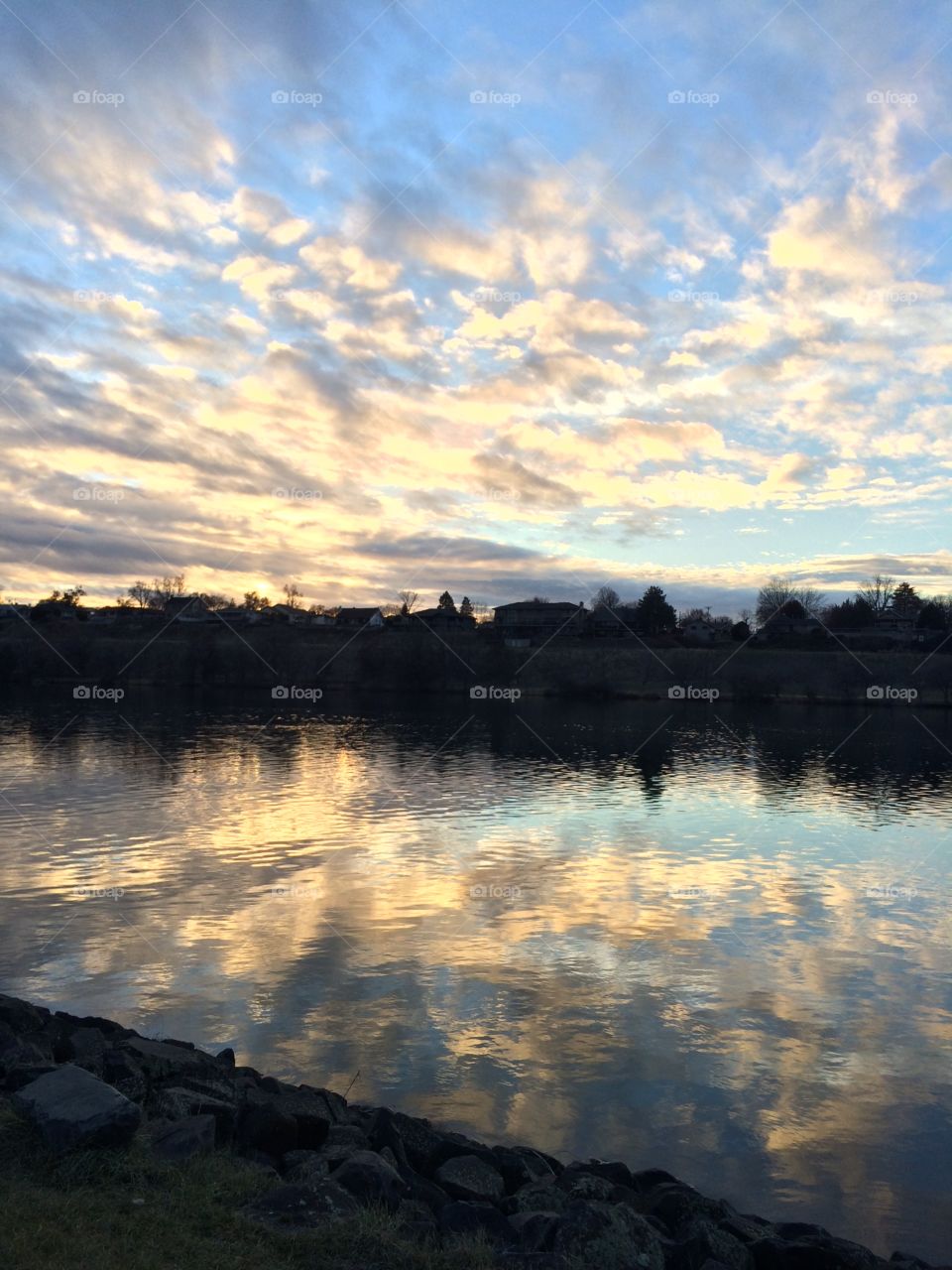 Sunset reflection on the Snake River in Lewiston, Idaho. 