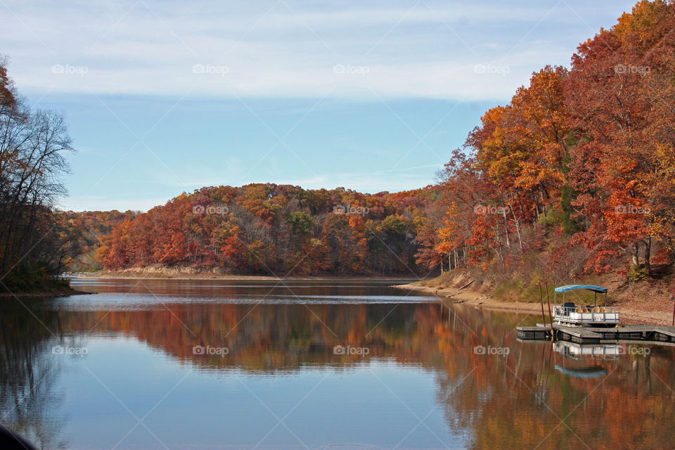 Fall time at the lake