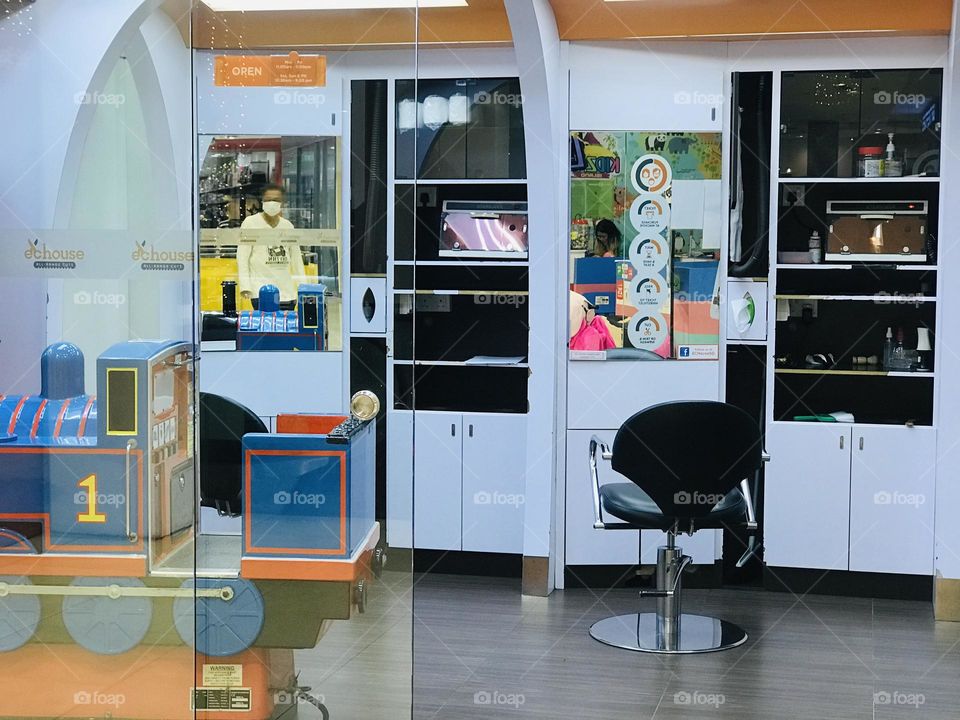 Beauty salon 