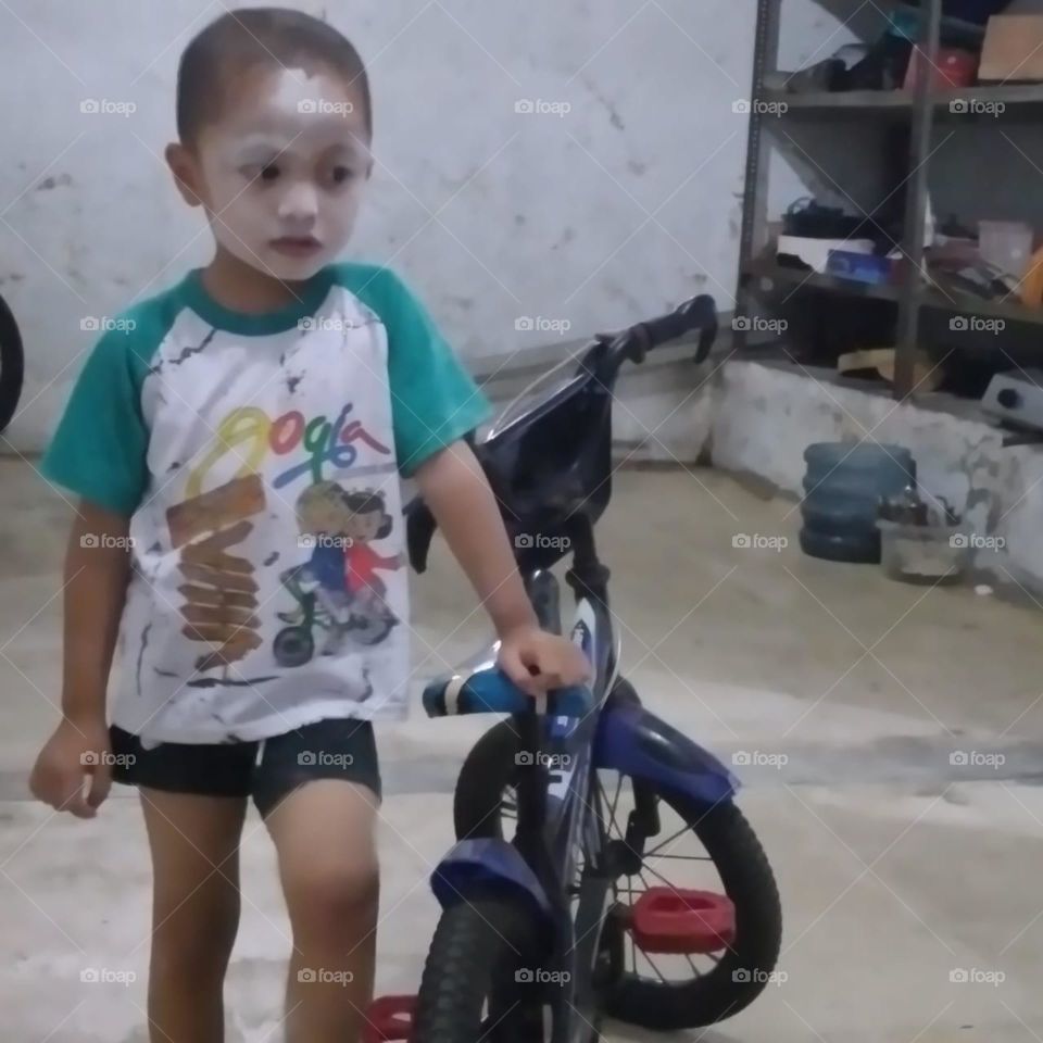 wana play bicycle