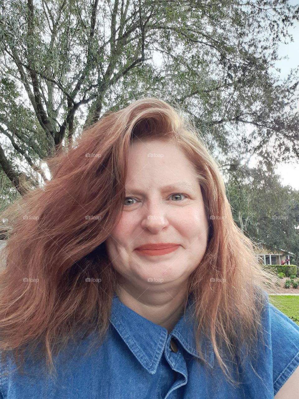 One of my favorite parks to go to is Lake Lily Park in Maitland, Florida. I took this selfie there.