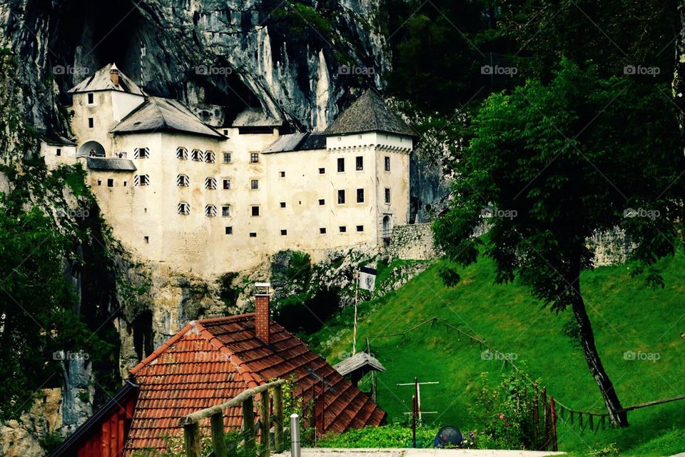 Predjama Castle