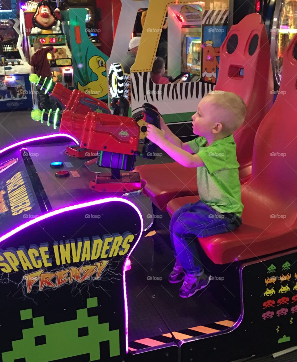 Shot those space invaders 