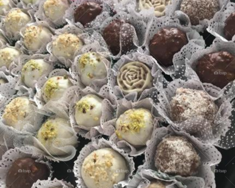 Made with white and dark chocolate 