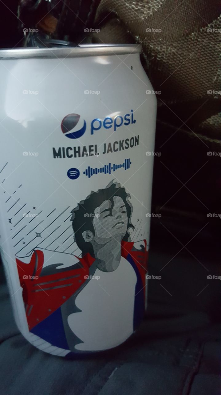 Michael Jackson image on Pepsi Can