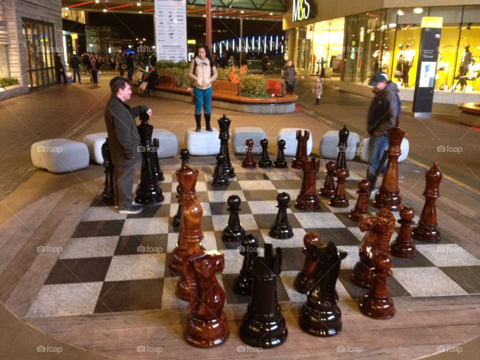 play game chess check mate by Ellis