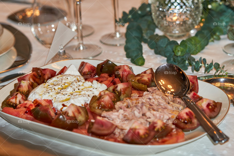 Burrata salad