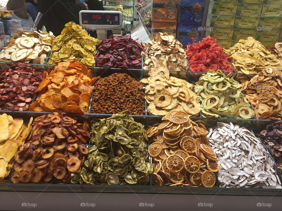 Цукаты и сухофрукты 